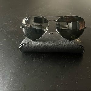 Aviator Black Ray-Ban